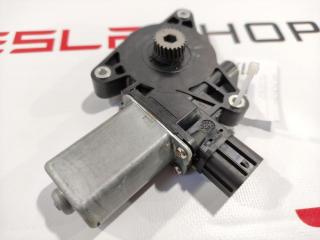 Привод (моторчик) люка Tesla Model S 1 поколение 2016, 1006361-00-B