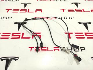 Кабель USB Tesla Model S 1 поколение 2016, 1004815-08-B