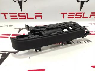 Кронштейн накладки, подъемной задней двери Tesla Model X 1 поколение 2017, 1055010-04-I
