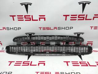 заглушка (решетка) в бампер Tesla Model S 1 поколение 2015, 1038211-00-A