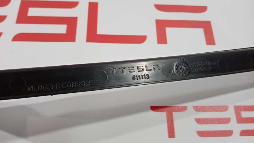Ограничитель коврика центральной консоли Tesla Model S 1 поколение 2016, 1009247-00-D - фото №1
