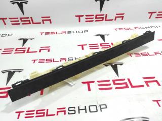 Накладка подъемной задней двери Tesla Model X 1 поколение 2017, 1055049-04-E