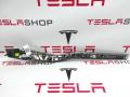 Накладка декоративная обшивки двери Tesla Model X 1 поколение 2017, 1035788-09-C - фото №4