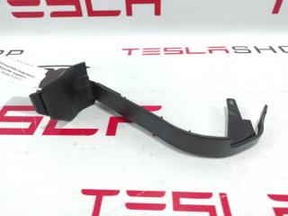Кронштейн (крепление) коврового покрытия багажника Tesla Model X 1 поколение 2017, 1066956-00-D