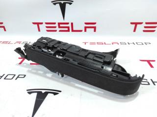 Накладка подъемной задней двери Tesla Model X 1 поколение 2017, 1055012-04-I