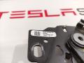 замок капота Tesla Model 3 1 поколение 2018, 1033011-00-A - фото №2