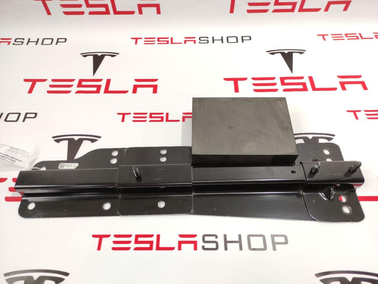 Кронштейн крепления сидений 2-го ряда Tesla Model X 1 поколение 2019, 1086166-99-F - фото №1