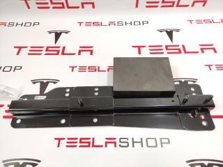 Кронштейн крепления сидений 2-го ряда Tesla Model X 1 поколение 2019, 1086166-99-F