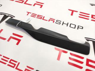 Заглушка салазки сиденья Tesla Model X 1 поколение 2017, 1066622-00-A