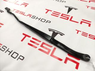 щеткодержатель (поводок стеклоочистителя, дворник) Tesla Model S 1 поколение 2015, 6005951-00-C