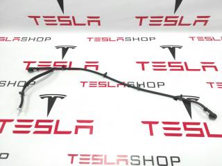 Шланг стеклоочистителя капота Tesla Model X 1 поколение 2017, 1050080-00-D