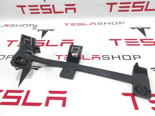 Направляющая фары Tesla Model X 1 поколение 2017, 1046959-00-F