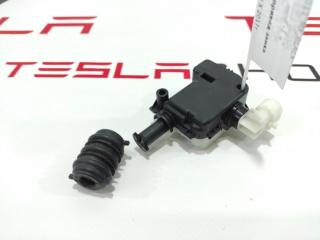 электропривод замка капота Tesla Model X 1 поколение 2017, 1034877-00-C, 1033010-00-C