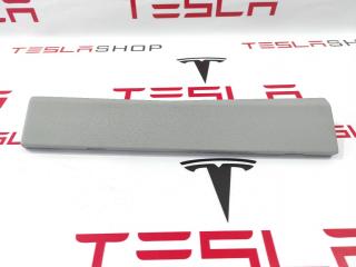 Накладка нижняя бардачка Tesla Model S 1 поколение 2015, 1002301-09-B