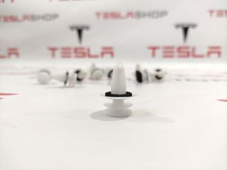 клипса Tesla Model X 1 поколение (2015 - 2021), 1055483-01-J