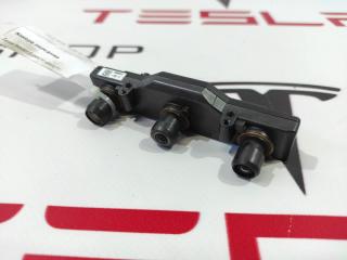 камера переднего обзора Tesla Model S 1 поколение [рестайлинг] 2017, 1089531-00-C
