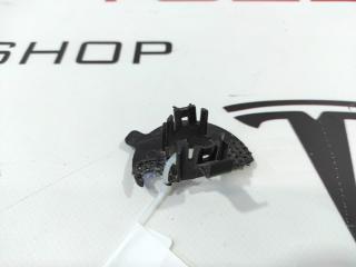 Кронштейн крепления парктроника Tesla Model 3 1 поколение 2020, 1088445-00-B