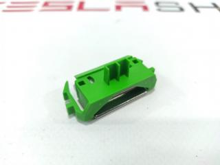 Крепеж прижимной модулей основной батареи Tesla Model 3 1 поколение 2019, 1098669-00-D