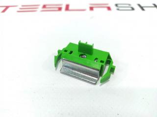 Крепеж прижимной модулей основной батареи Tesla Model 3 1 поколение 2019, 1098669-00-D