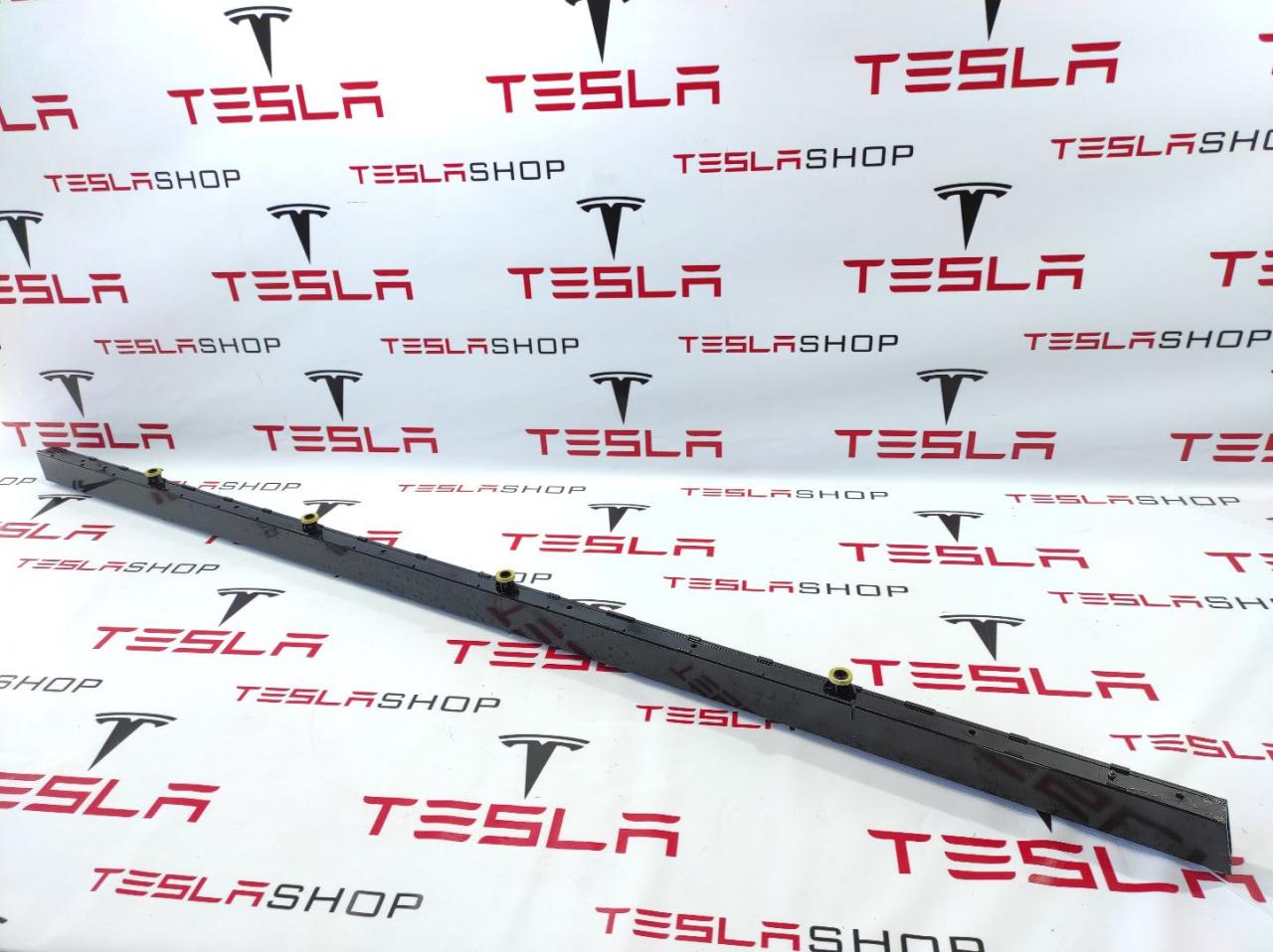 Распорка центральная корпуса основной батареи Tesla Model 3 1 поколение 2018, 1097408-00-K, 1104428-00-T - фото №1