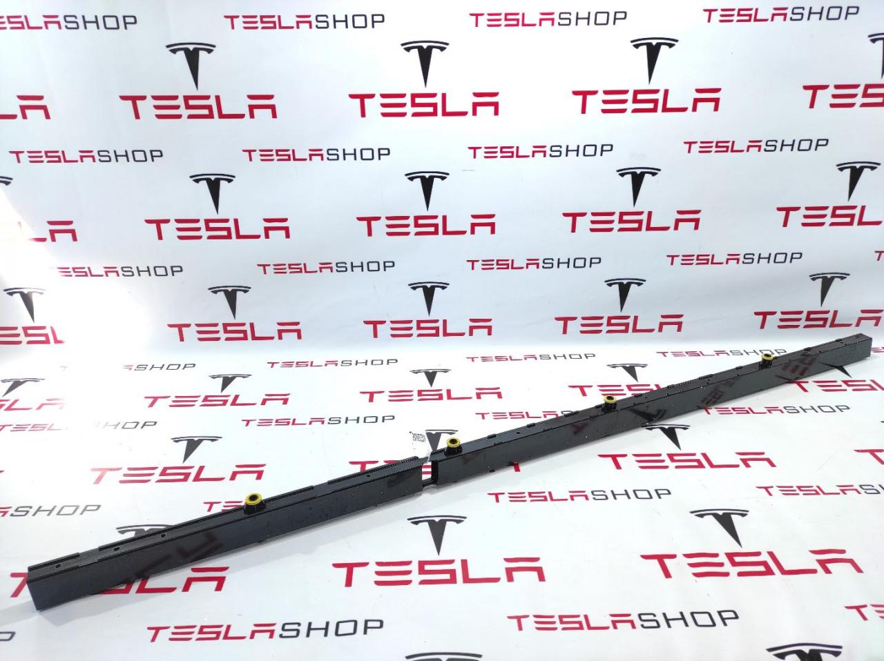 Распорка центральная корпуса основной батареи Tesla Model 3 1 поколение 2018, 1131049-00-G - фото №1