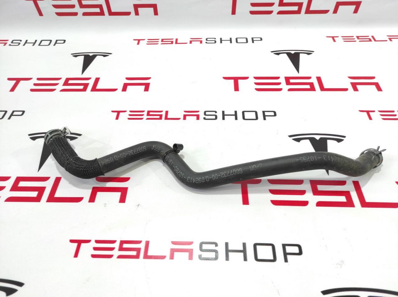 Шланг системы охлаждения от шланга левого порога до помпы Tesla Model S 1 поколение 2015, 6007732-00-D - фото №1