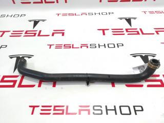 Шланг охлаждения клапана 4-х ходового системы охлаждения Tesla Model S 1 поколение 2015, 6007344-00-D