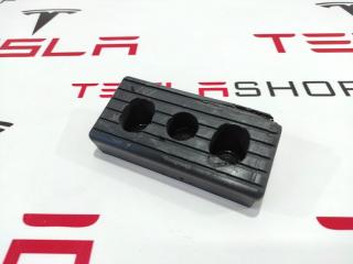 Опора под домкрат (подушка) Tesla Model S 1 поколение 2015, 1009124-00-C