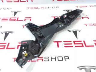 Кронштейн внутренний стойки C Tesla Model S 1 поколение 2015, 1009273-00-D