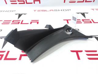 Накладка багажного проема наружная Tesla Model S 1 поколение 2015, 1006675-00-D, 1021438-00-D