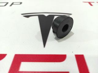 Подушка крепления радиатора Tesla Model S 1 поколение [рестайлинг] 2017, 1042874-00-A