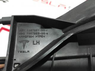 люверс переднего бампера левый Tesla Model S 1 поколение [рестайлинг] 2017, 1057851-00-J
