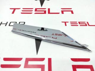 Накладка люверсы Tesla Model S 1 поколение [рестайлинг] 2020, 1056380-00-C