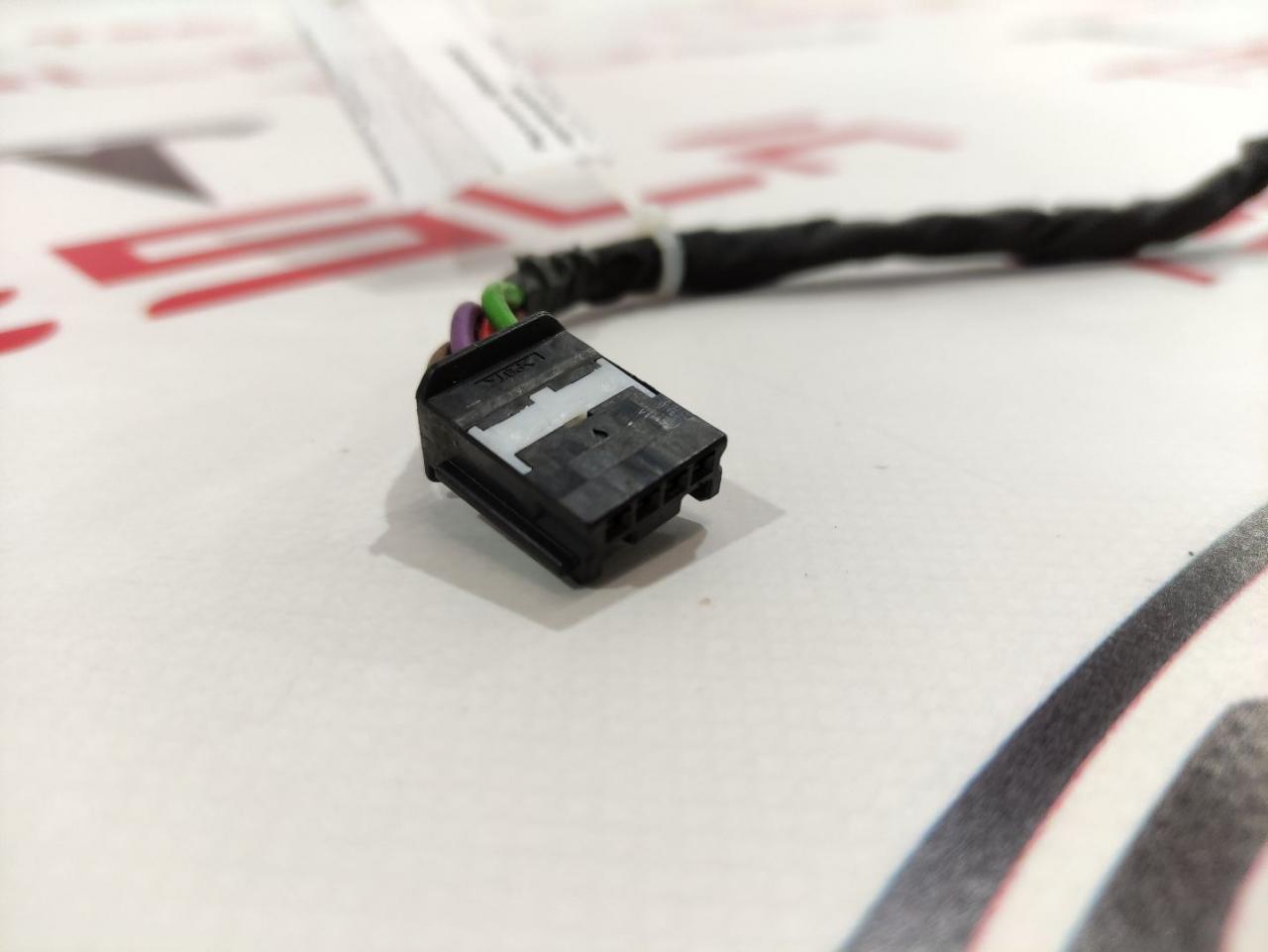 разъем (фишка) проводки Tesla Model 3 1 поколение 2019, 1067955-00-G - фото №1