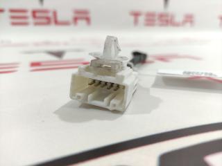 разъем (фишка) проводки Tesla Model 3 1 поколение 2019, 1067955-00-G
