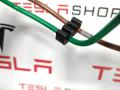 клипса Tesla Model S 1 поколение (2012 - 2016), 6006521-00-B, 6006410-00-B, 1005904-00-B - фото №2
