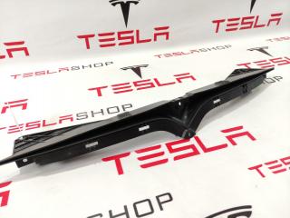 Кронштейн накладки V-образной переднего гриля хром (птички) Tesla Model S 1 поколение [рестайлинг] 2017, 1062472-00-F