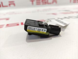 Датчик удара, стойки С Tesla Model S 1 поколение 2015, 1009017-00-A