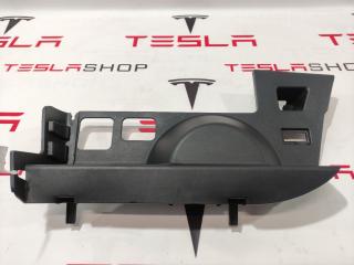 Накладка центральной панели Tesla Model X 1 поколение 2017, 1035563-00-C, 1054822-00-A
