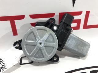 Привод (моторчик) люка Tesla Model S 1 поколение 2015, 1006361-00-B