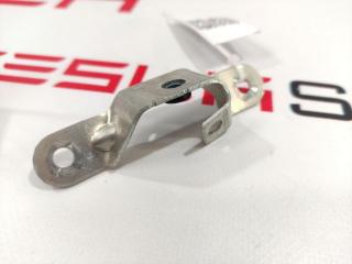 Кронштейн крепления обшивки двери Tesla Model S 1 поколение 2016, 1003540-00-A