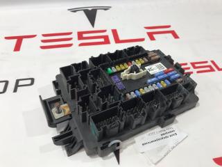 блок предохранителей Tesla Model X 1 поколение 2017, 1034409-01-C
