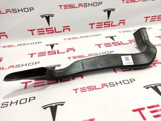 Воздуховод обогрева 2-го ряда сидений Tesla Model X 1 поколение 2017, 1064062-00-A