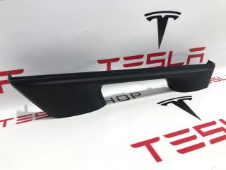 Накладка декоративная основания сидений 1-го ряда Tesla Model X 1 поколение 2017, 1100673-00-D, 1061619-00-D