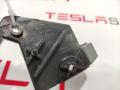 Кронштейн крепления передней внутренней решетки Tesla Model S 1 поколение [рестайлинг] 2017, 1061331-00-B, 1020793-00-B - фото №2
