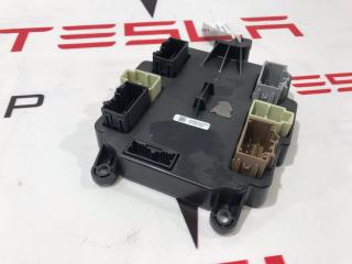 модуль управления двери Tesla Model X 1 поколение 2017, 1062056-10-B