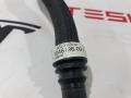 Шланги охлаждающей жидкости заднего малого электромотора Tesla Model X 1 поколение 2017, 1046136-00-I - фото №4