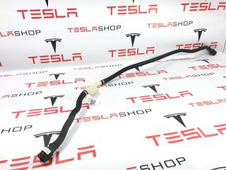 Шланги охлаждающей жидкости заднего большого электромотора Tesla Model X 1 поколение 2017, 1048148-00-F, 1072841-00-A