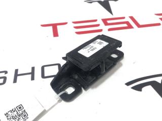 Петля замка двери Tesla Model X 1 поколение 2017, 1033836-00-E