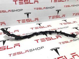 Кронштейн накладки, стойки C Tesla Model X 1 поколение 2017, 1079764-00-A